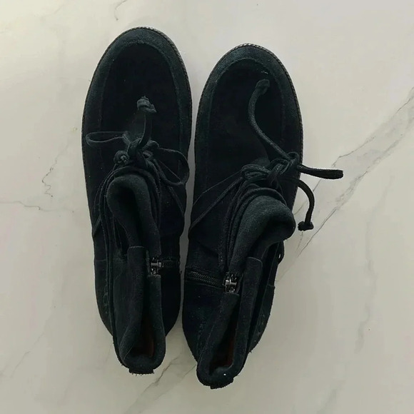 Ugg boots - Picture 4 of 6